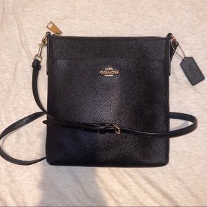 [SOLD‼️] COACH ✨ Travel size Minimalist purse
